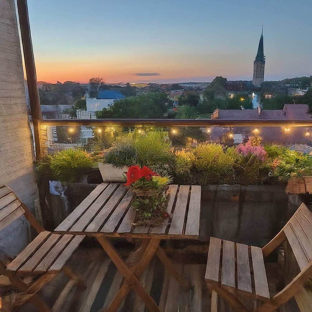 Ekonomik Balkon Dekorasyon Fikirleri Görsel 4